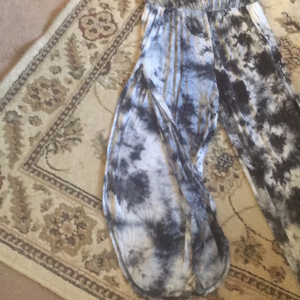 Jumpsuit - Picture 2 of 3